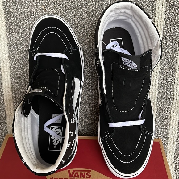Vans Sk8-Hi Vans Black/True White MENS - Picture 13 of 16